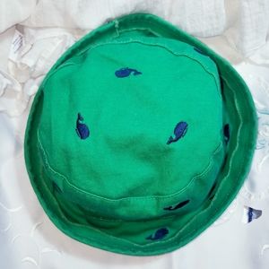 Kids Embroidered Blue Whale Sun Hat in Emerald Green EUC
